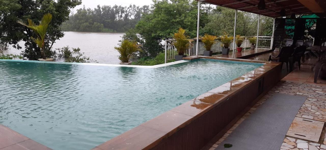 Lake View Resort Лонавла Екстер'єр фото