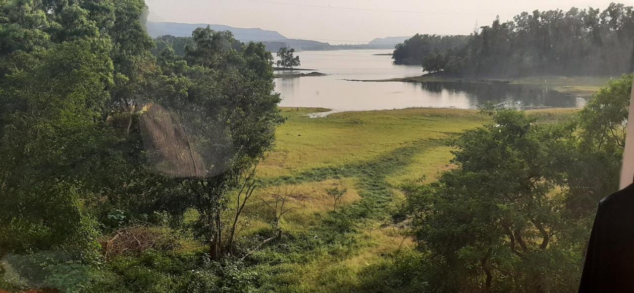 Lake View Resort Лонавла Екстер'єр фото