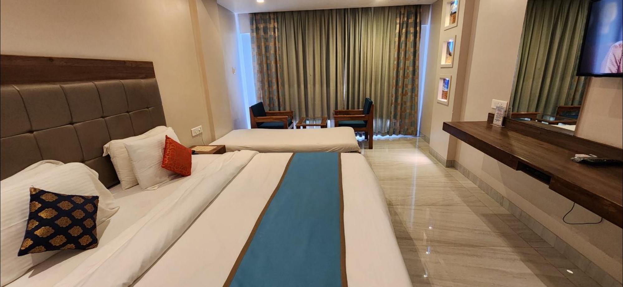 Lake View Resort Лонавла Екстер'єр фото